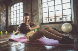 Cross training pour femme : quels exercices et quel matériel ?