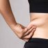 Abdos debout : 7 exercices pour dessiner ses abdominaux en restant debout
